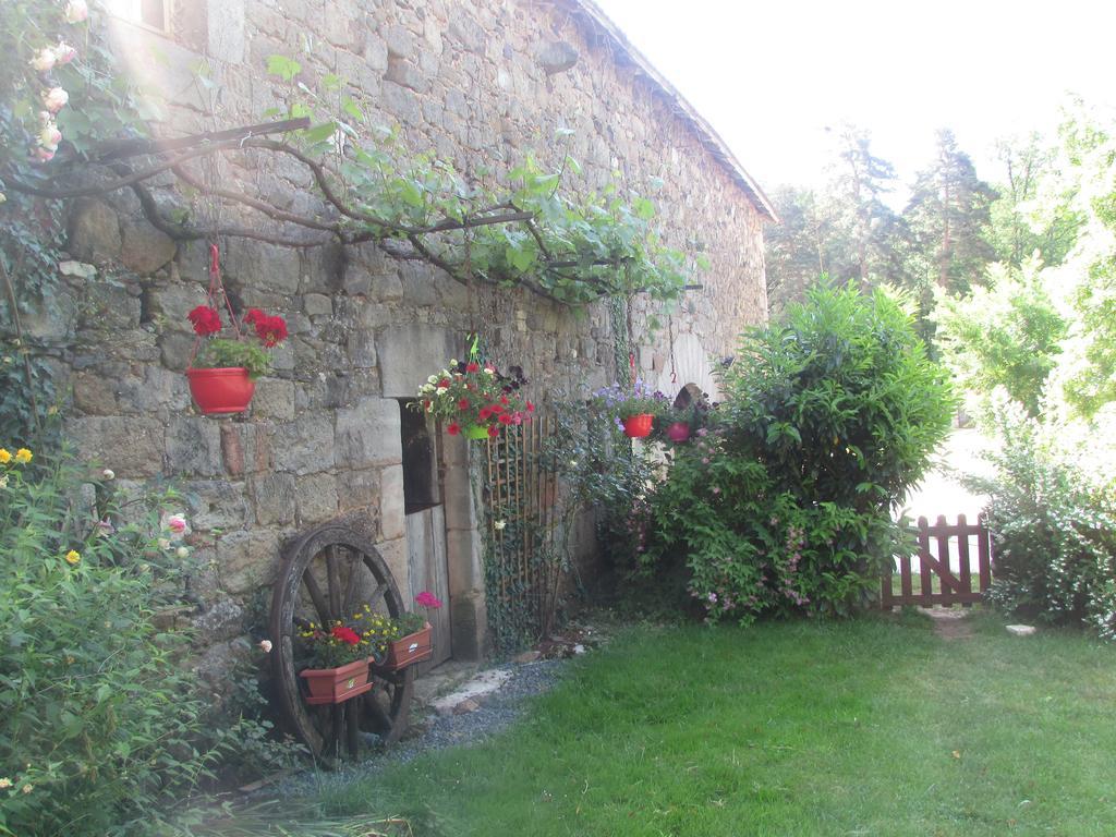Ecuries de Saint Maurice- Maison d'hôtes de Gondou Lacapelle-Marival Exterior foto