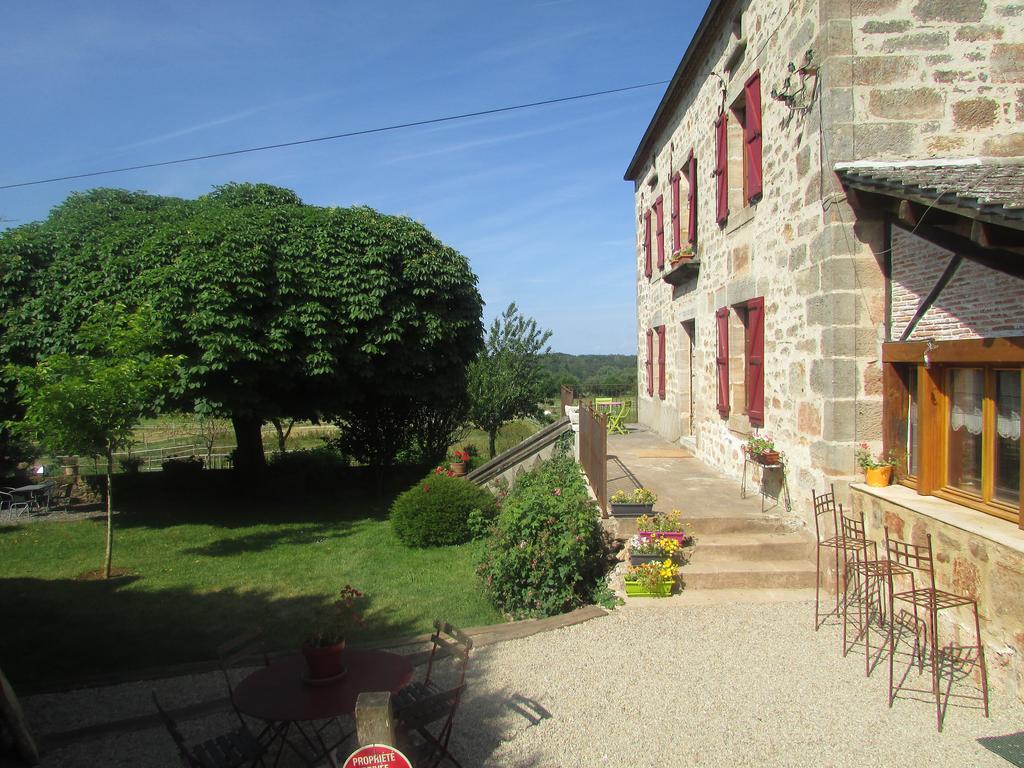 Ecuries de Saint Maurice- Maison d'hôtes de Gondou Lacapelle-Marival Exterior foto